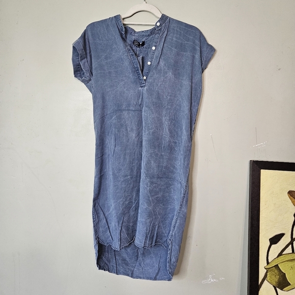 💚Gap Dress Size XS Color Light Denim 🩷 - Picture 2 of 7
